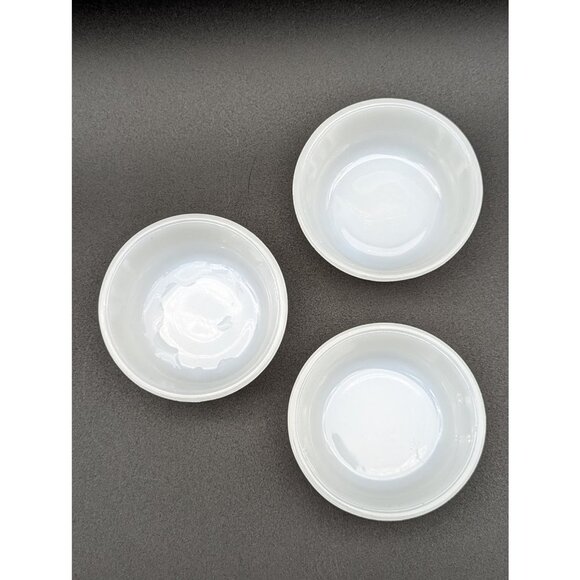 Vintage 1950's GlasBake Milk Glass Ramekin Cups or Custard Dishes Set of 3 - Picture 2 of 6
